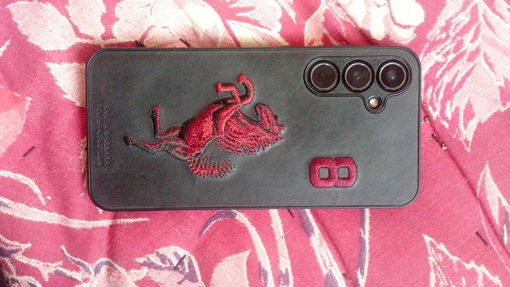 Samsung a55 G5 8/256 2 hafta ishlatilingan aybi yuq oladigon odam tel