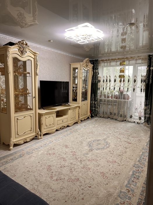 Продам 3-х комнатнуб квартиру в центре города