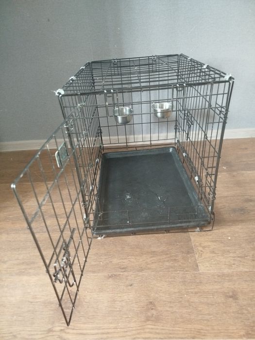 Продам клетку для собак мелкой пароды