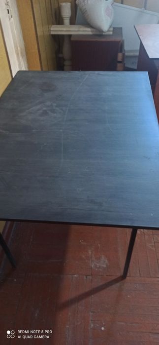 Продается стол ножки методические