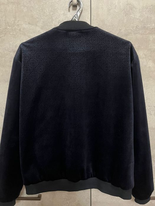 Продаётся бомбер.