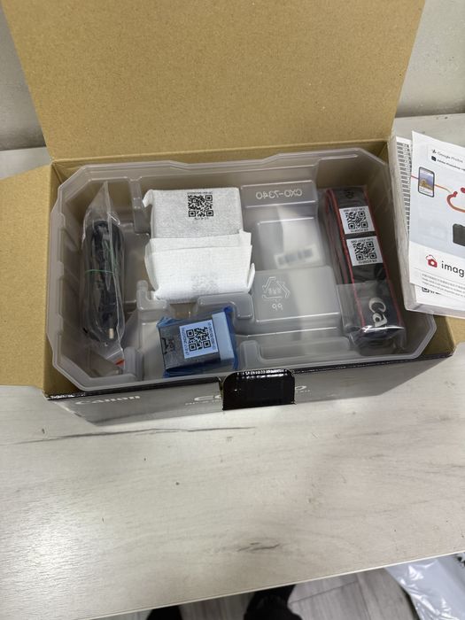 Canon Eos R10+ obiectiv ! Nou nefolosit 0 cadre !