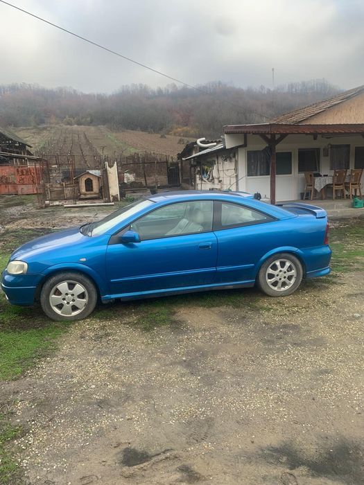 Vând Opel-Astra-G-Coupe