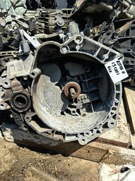 Ръчна скоростна кутия Opel Astra H 1.3 CDTI 6ск