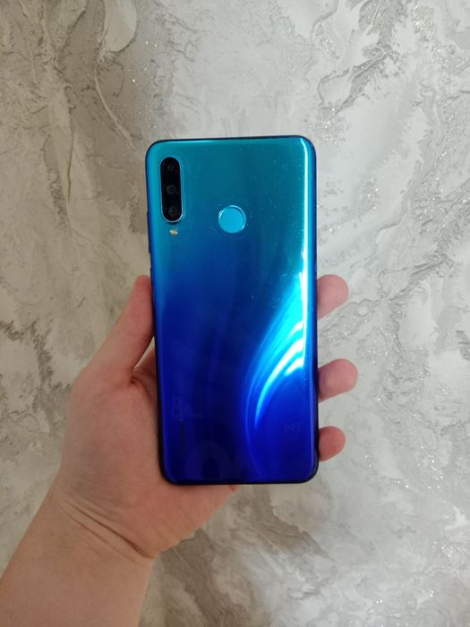 HUAWEI P30 lite.