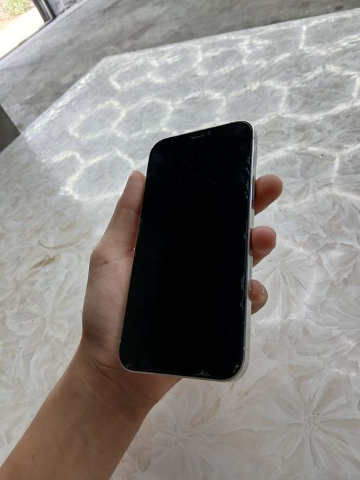 Iphone 12 pro oq rangi 256GB