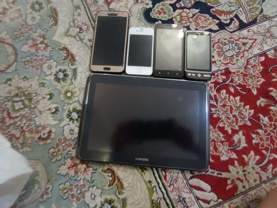 Срочно продам телефоны