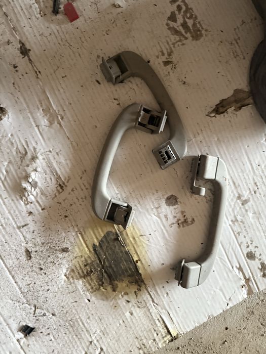 Дръжки таван Bmw e90 e91 e92 325i 218кс n52 н52