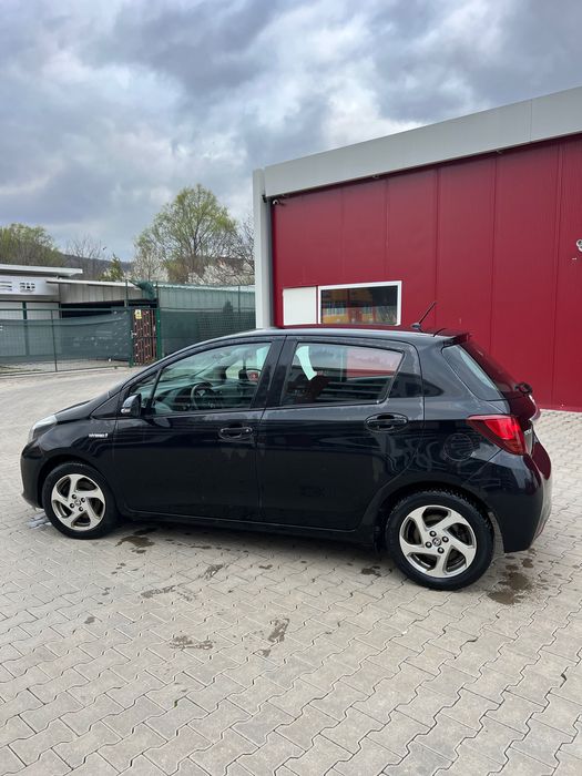 Vand Toyota Yaris 2015 hibrid, 7499€