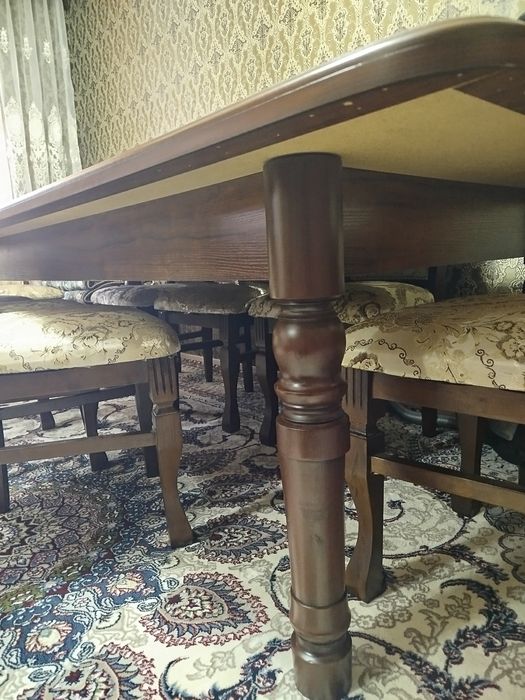 Стол стул сотилади