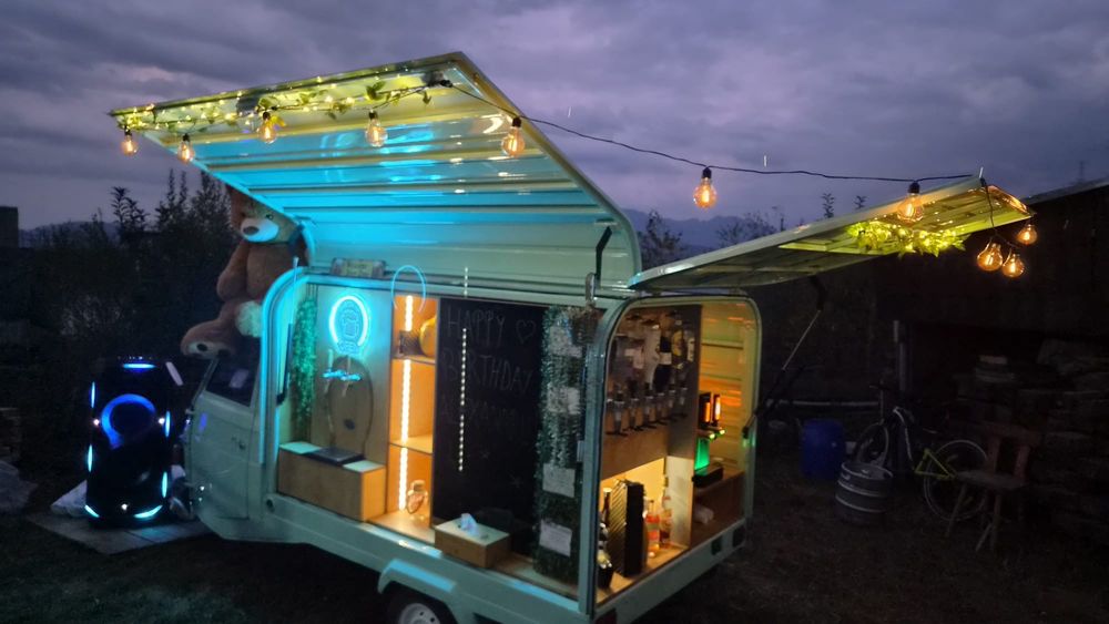 Inchiriez bar mobil pt evenimente