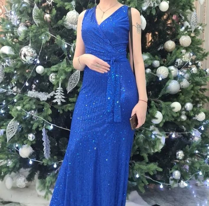 Продам платье цена 7000