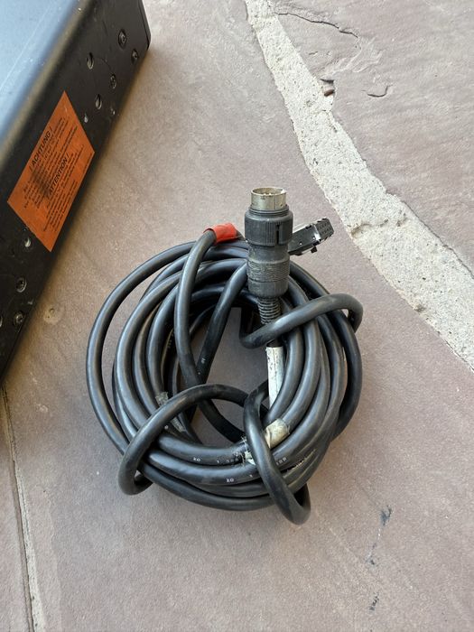 Чейджер с кабелем на BMW e34