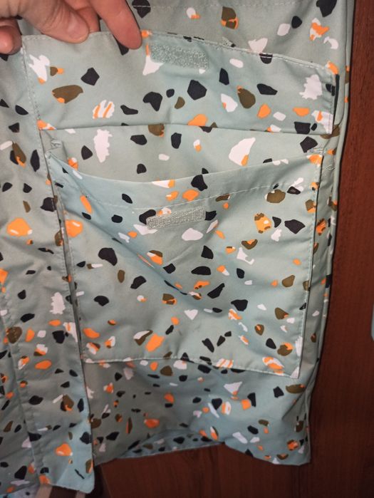 Продам ветровку-плащ.