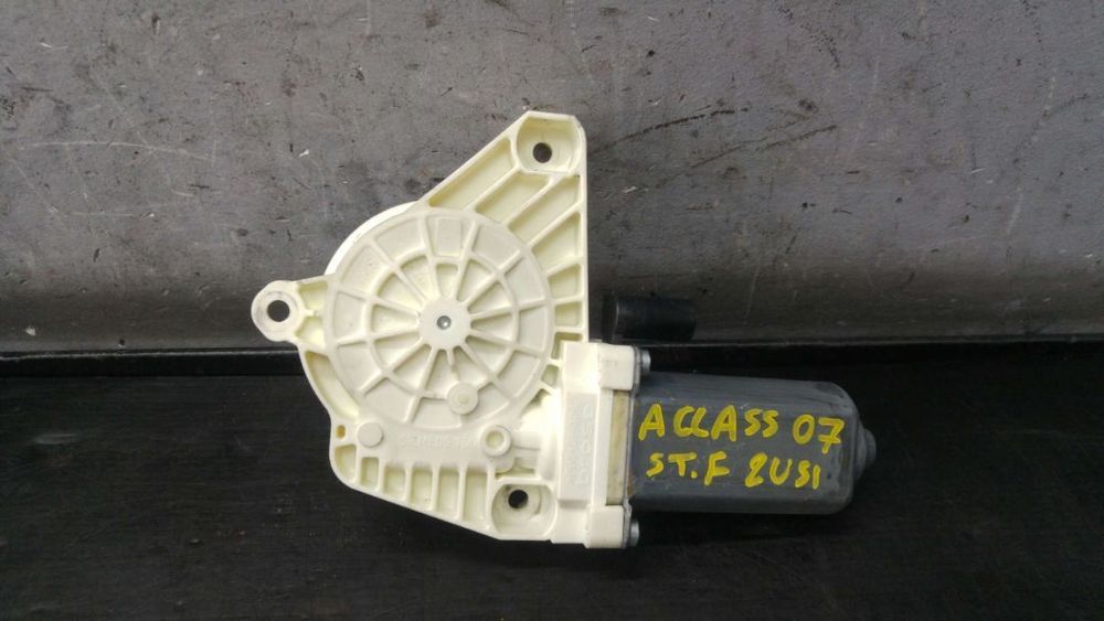 Motoras macara stanga fata mercedes a class w169 3 usi 996138102 7746013002 a1698204142 0536010602