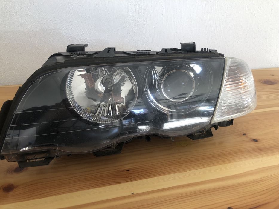 оригинални фарове за BMW E46 с лупа и ксенон