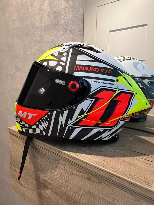 Vand casca moto MT Carbon Sergio Garcia KRE+