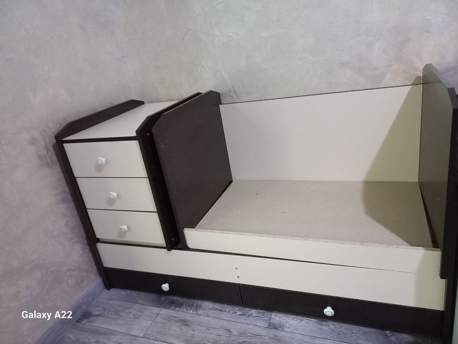 Продам кровать трансформер