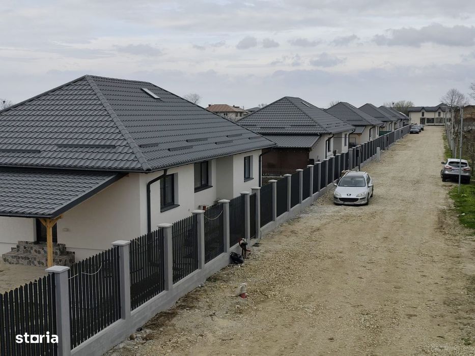 FARA COMISION casa cu 4 camere 2 bai PARTER + Pod Mansardabil la cheie
