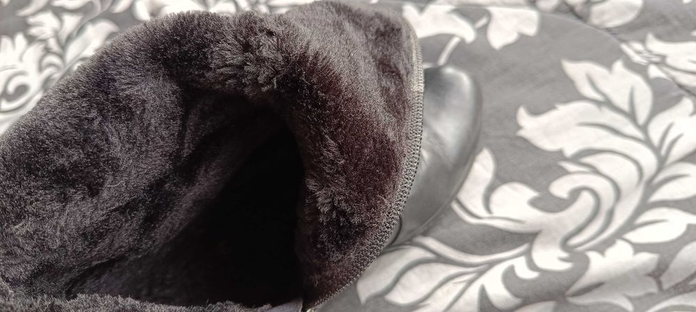 Ботуши от естествена кожа и велур на платформа