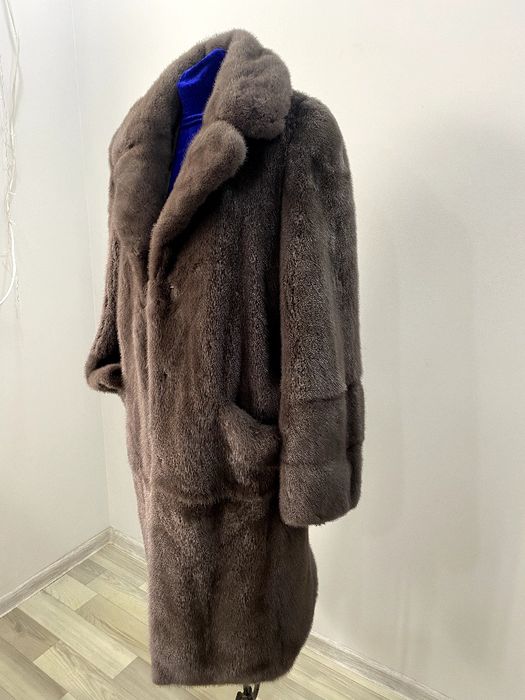 Скидка.Натуральная норковая шуба с английским воротником