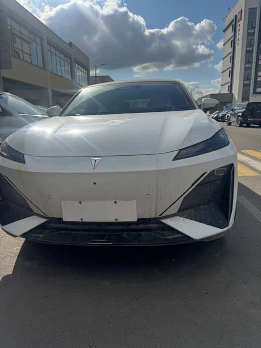 Продаётся автомобиль "Deepal S07" 2026 года в комплектации 230 Ultra