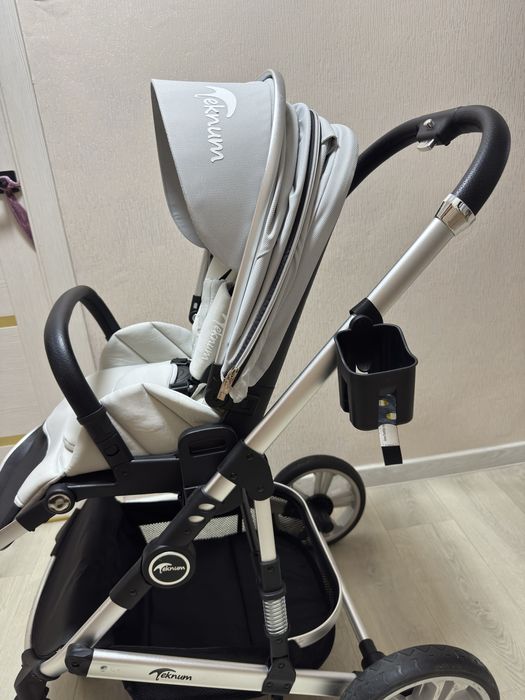 Продам коляску новую