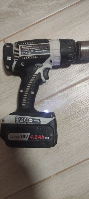 Autofiletanta cu mandrină și baterie Panasonic