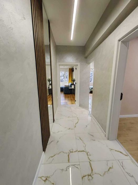 Продава се Тристаен апартамент в Пловдив, Мараша - 95 кв.м за 940 €/кв.м - Снимка #15