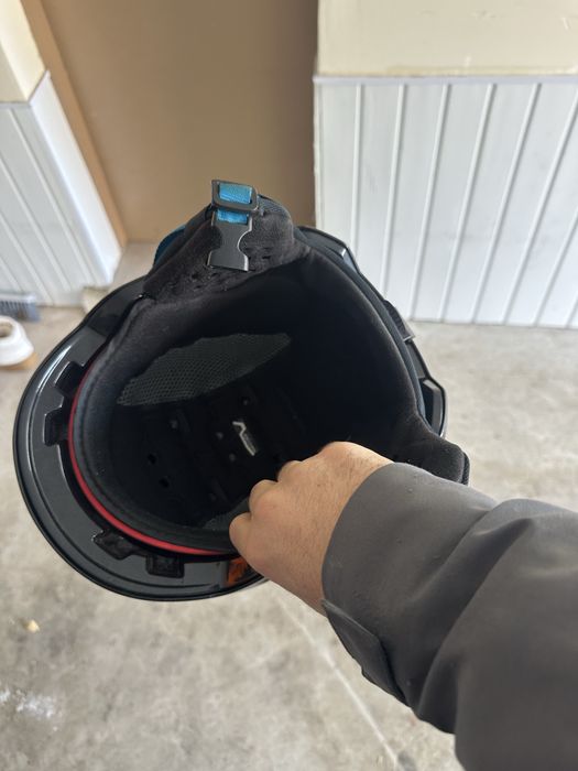 Каска Атомик размер L