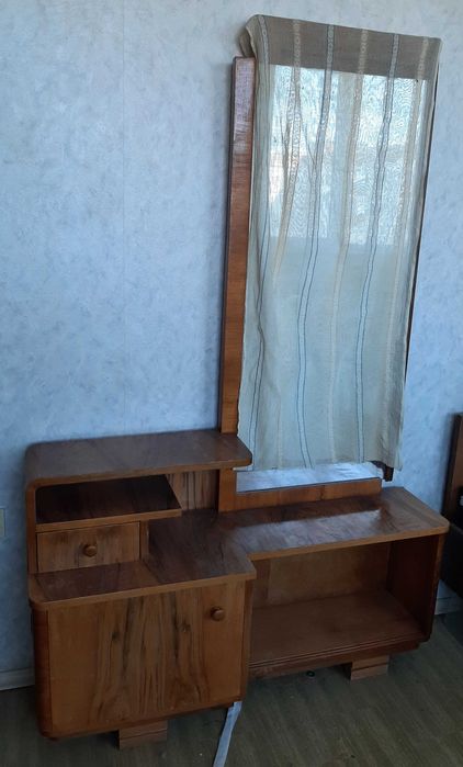 Тоалетка старинна