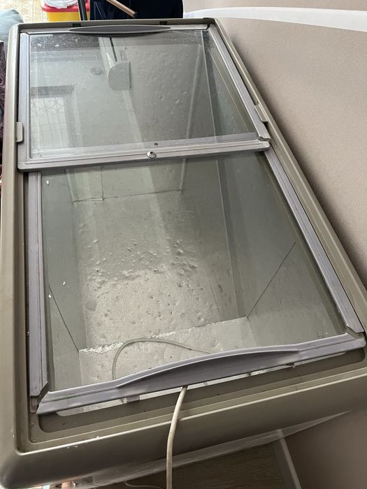 Продам морозильник лотос