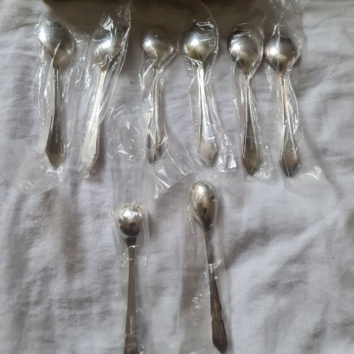 Посребрени прибори ARTHUR PRICE OF ENGLAND