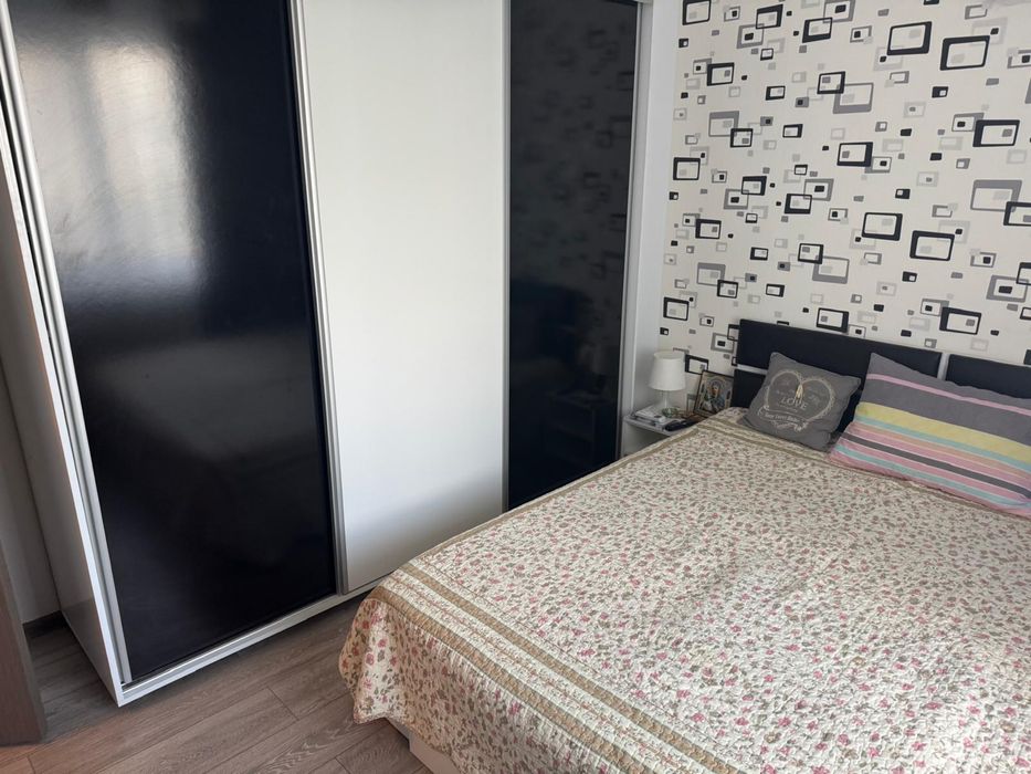 Proprietar inchiriez apartament 3 camere