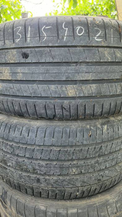 315/40/21  285/40/21 295/35/21 325/30/21  275/35/22 275/35/21 275/40/22