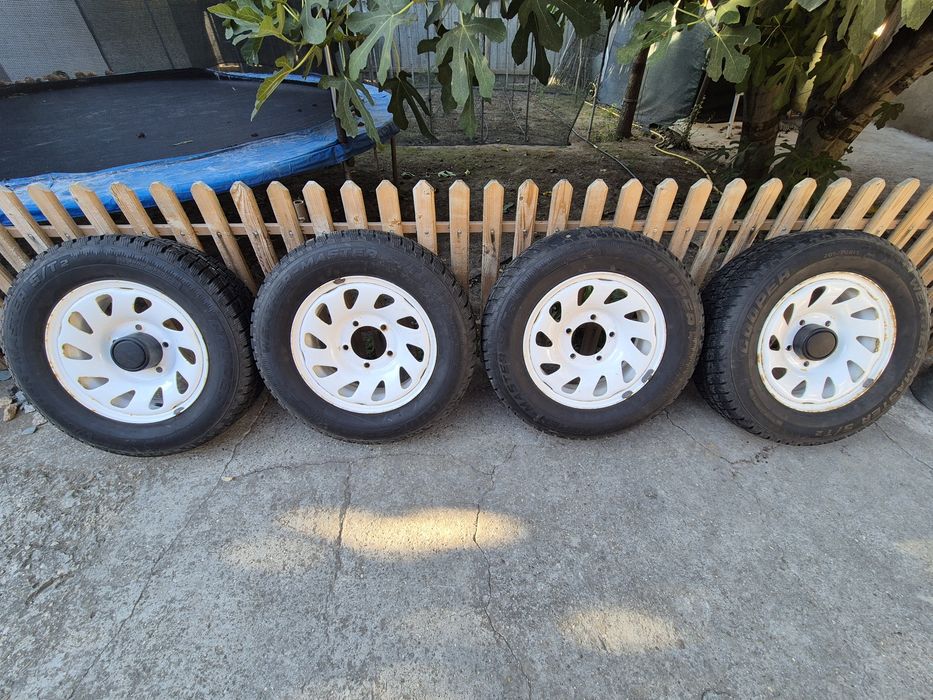 Jante cu cauciucuri iarna Suzuki vitara jlx 205/70 R15