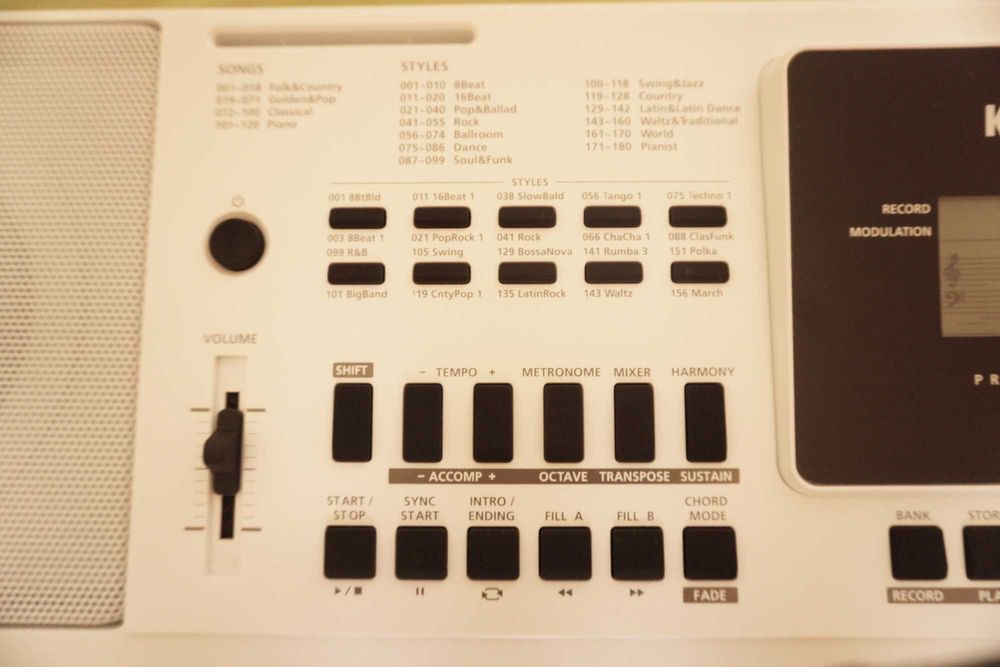 Синтезатор Kurzweil KP140WH