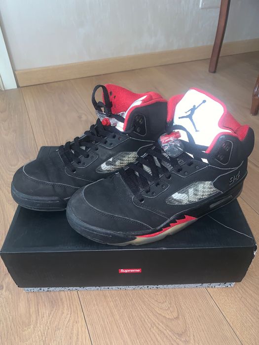 Air Jordan 5 retro supreme black marimea 41