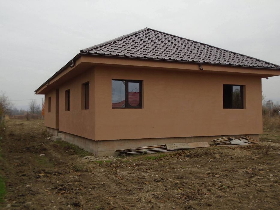 Vand case din panouri sandwich termoizolante