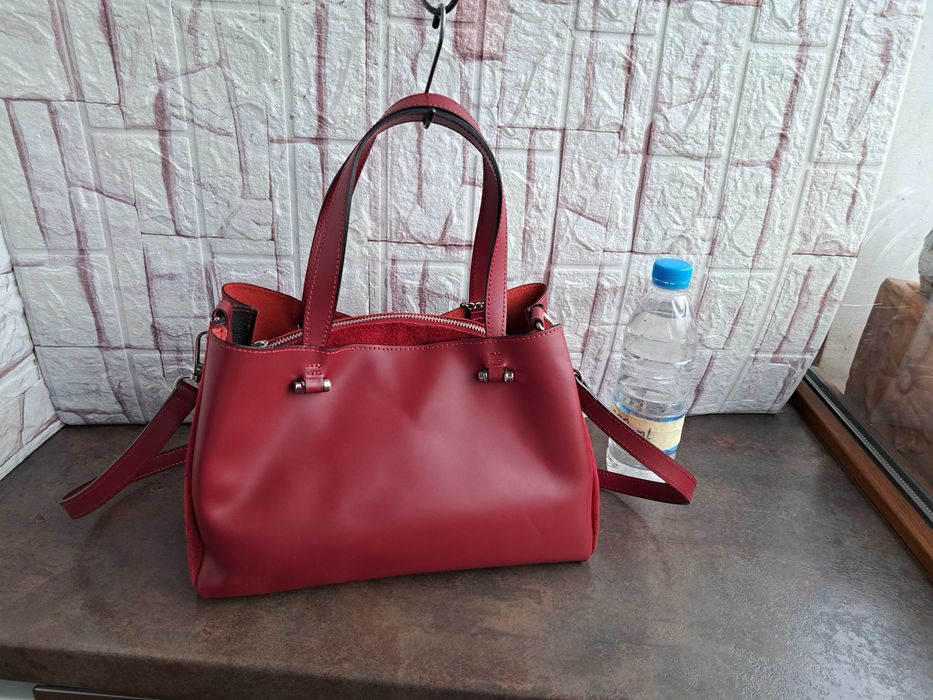 дамска чанта,малка червена чантичка-Нова!естествена кожа