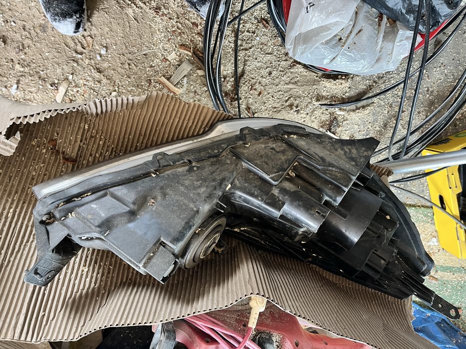 Фары на субару аутбек