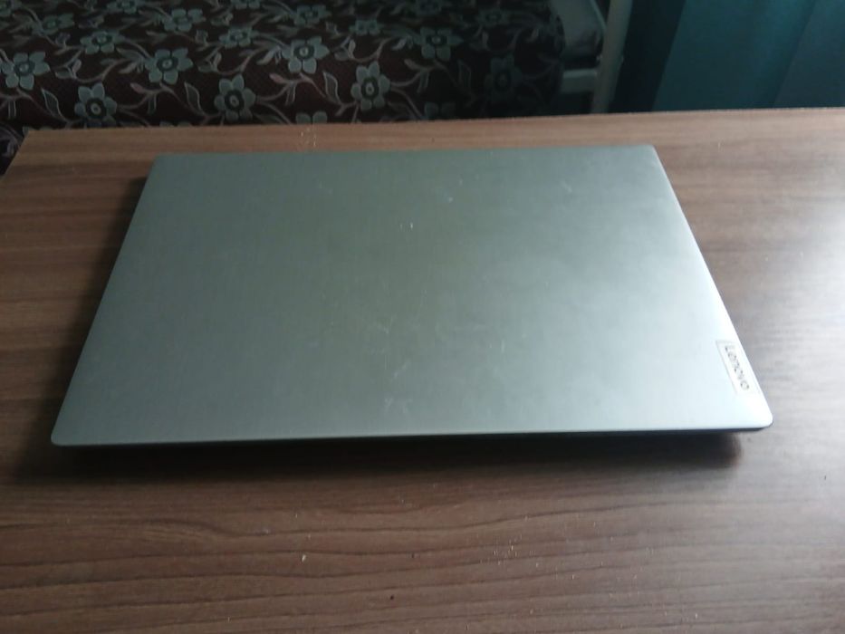 Lenovo Ideapad 3 81W1