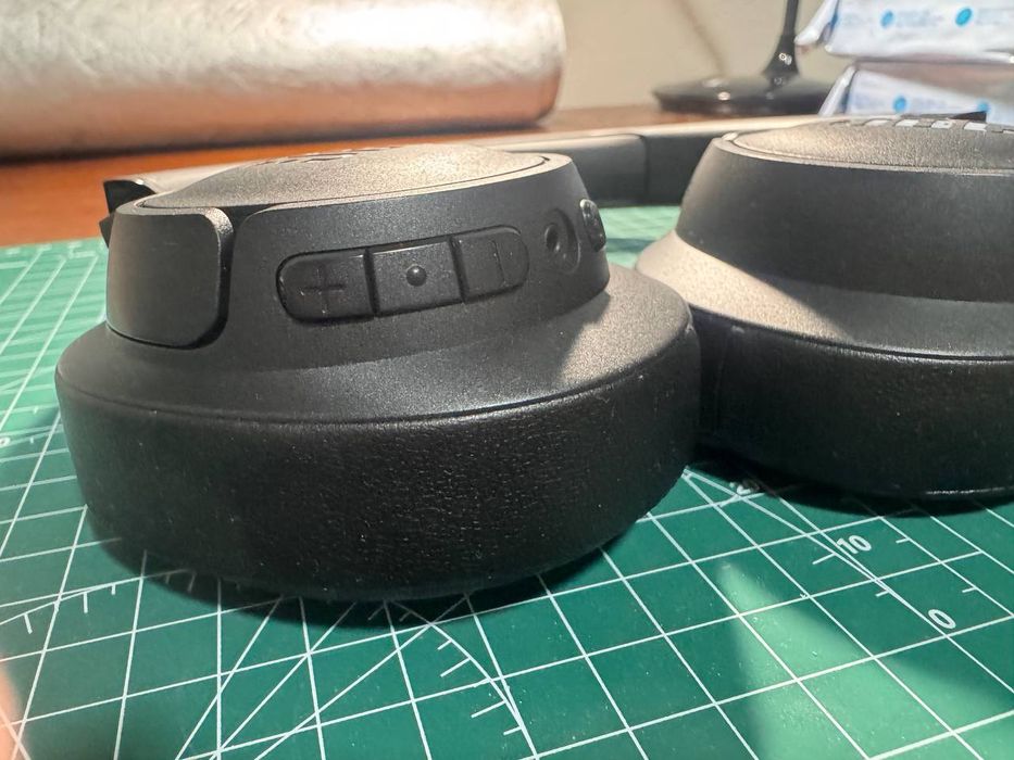 Наушники JBL Tune 770NC
