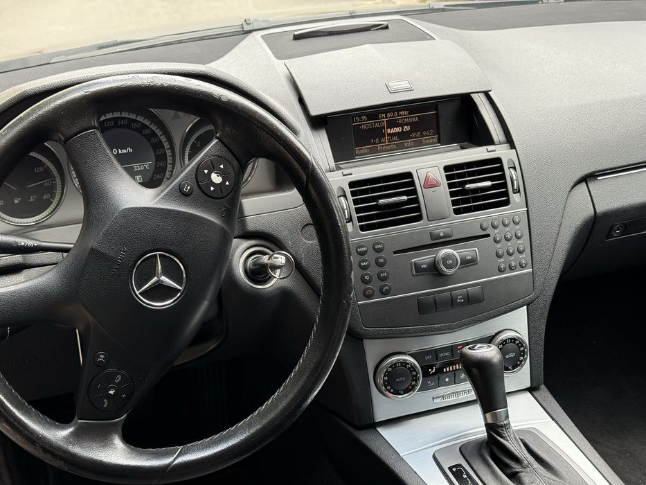 MERCEDES-BENZ C-Class 2010 — imagine 5