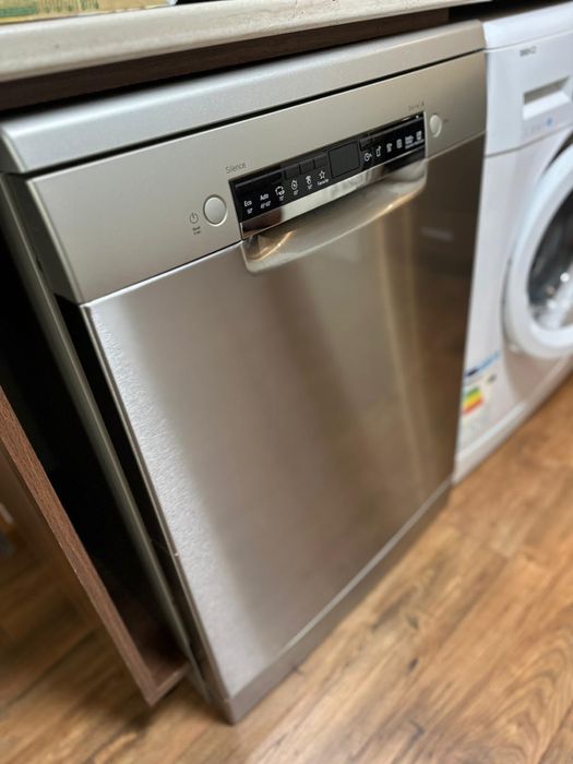 Masina de spalat vase Bosch impecabila tehnic si estetic