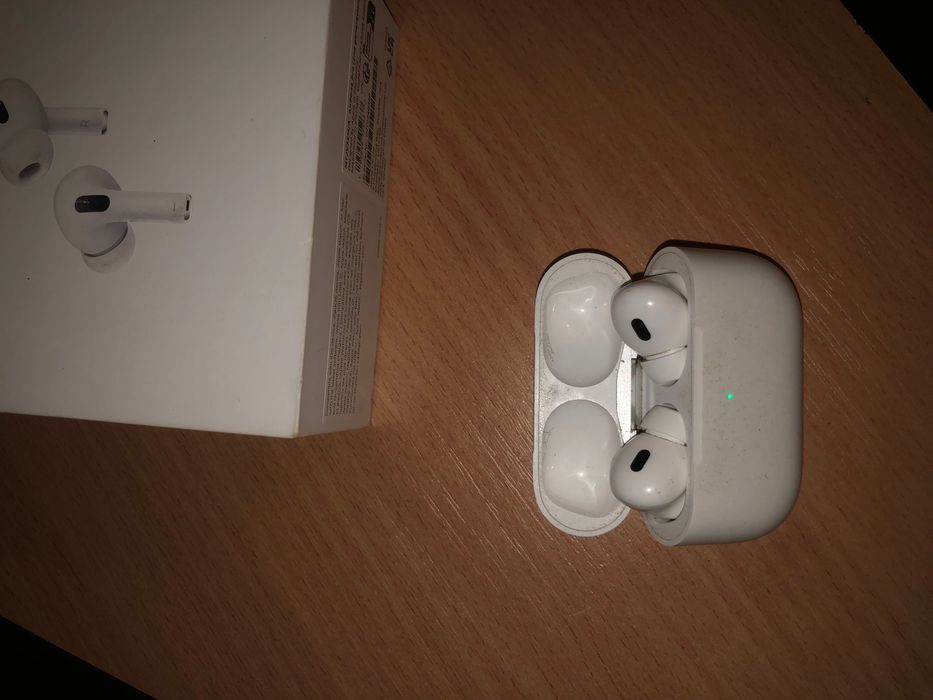 Vând casti AirPods pro2