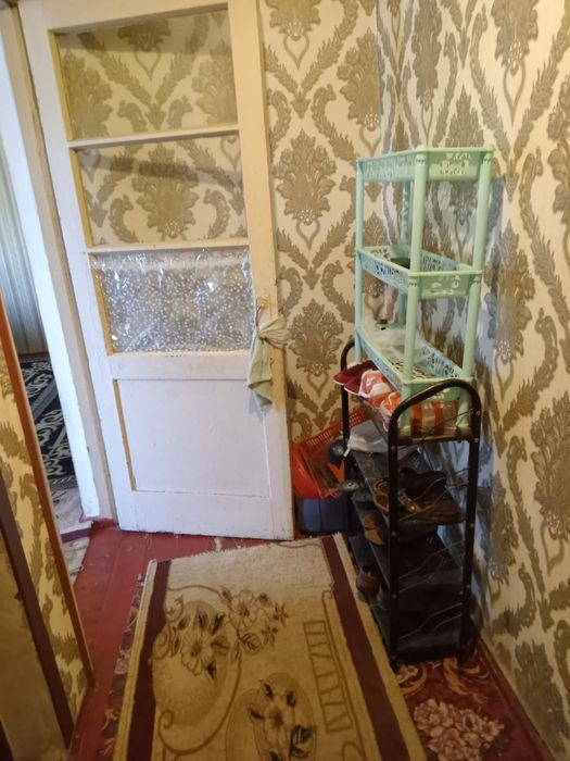 Үш бөлмелі үй сатылады