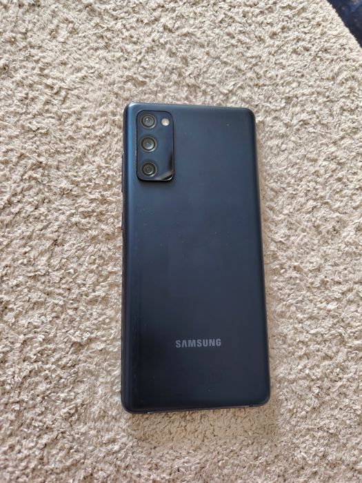 продаётся телефон