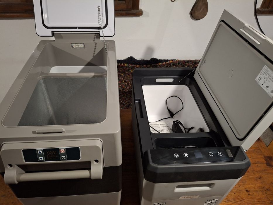 Хладилник фризер 55 и 25 литра.