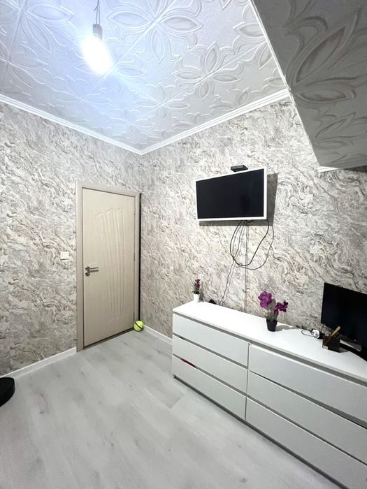 Обзаведено жилище с 3 спални и гараж